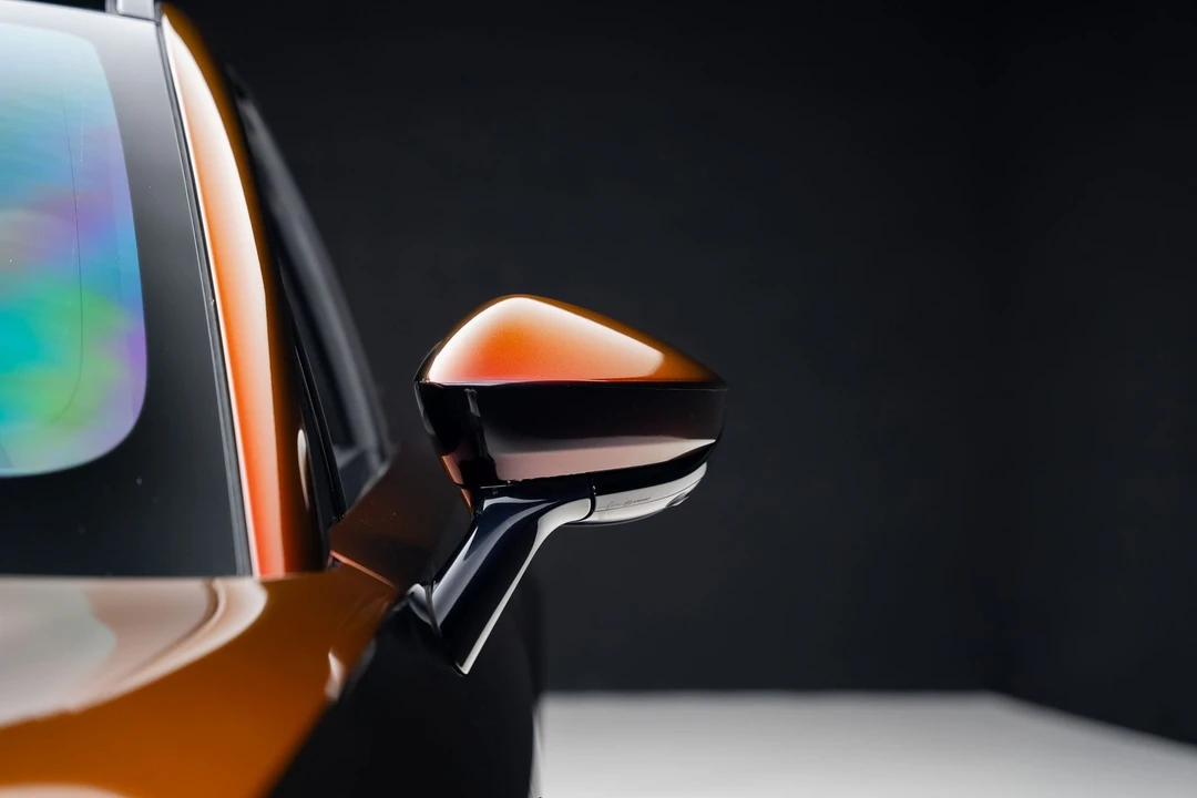 2023 Aston Martin DBX - Image 15 of 31