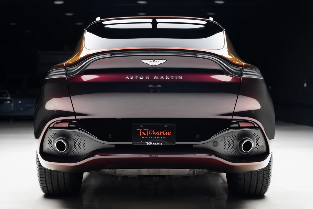 2023 Aston Martin DBX - Image 26 of 31