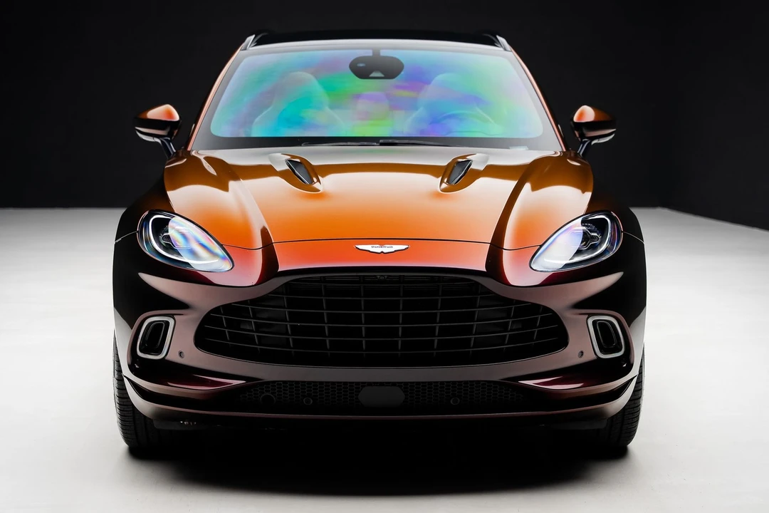 2023 Aston Martin DBX - Image 7 of 31