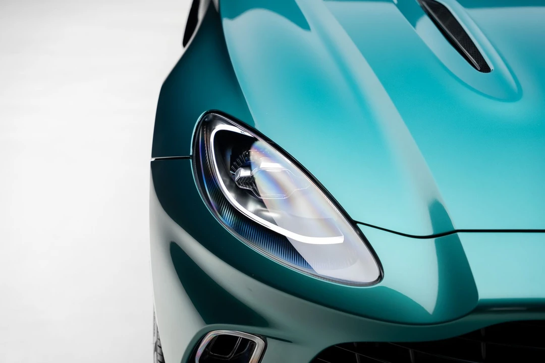 2023 Aston Martin DBX - Image 12 of 31
