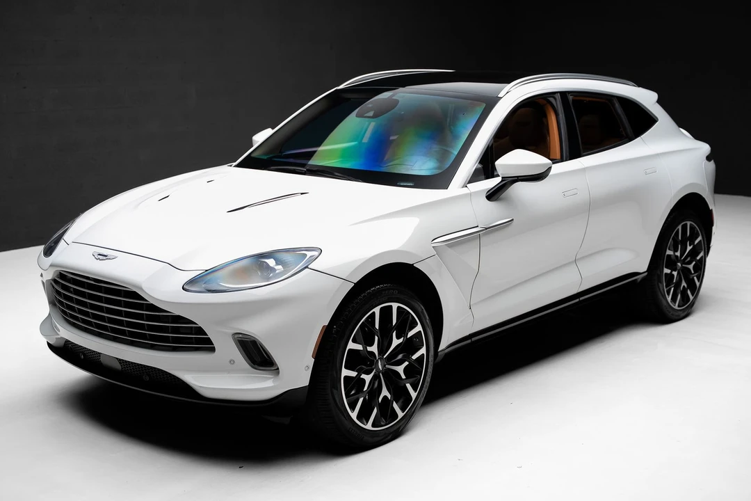 2023 Aston Martin DBX - Image 5 of 31