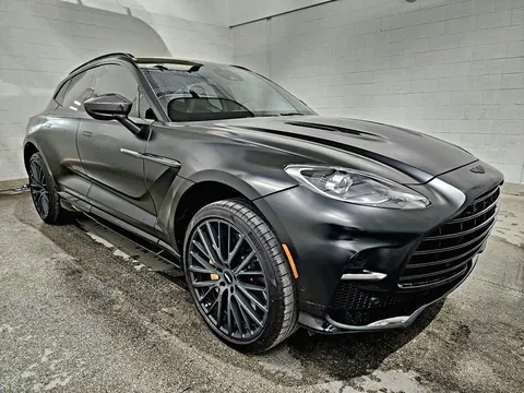 2023 Aston Martin DBX 707 Groupe Carbon