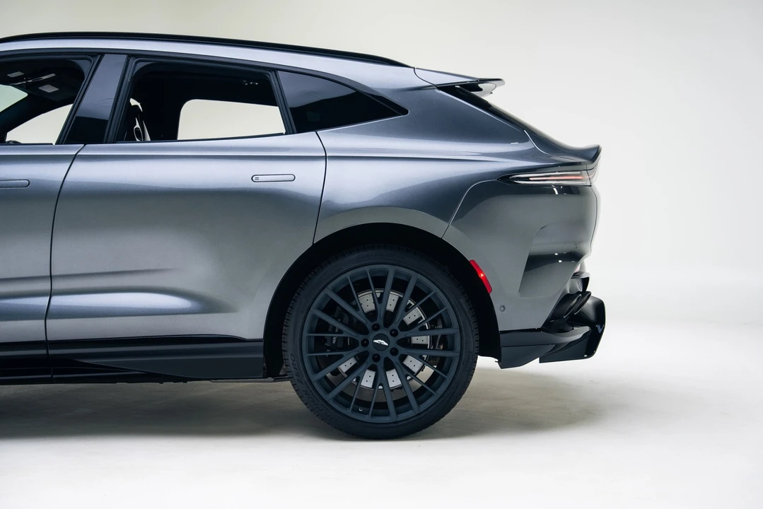 2023 Aston Martin DBX 707 - Image 15 of 21