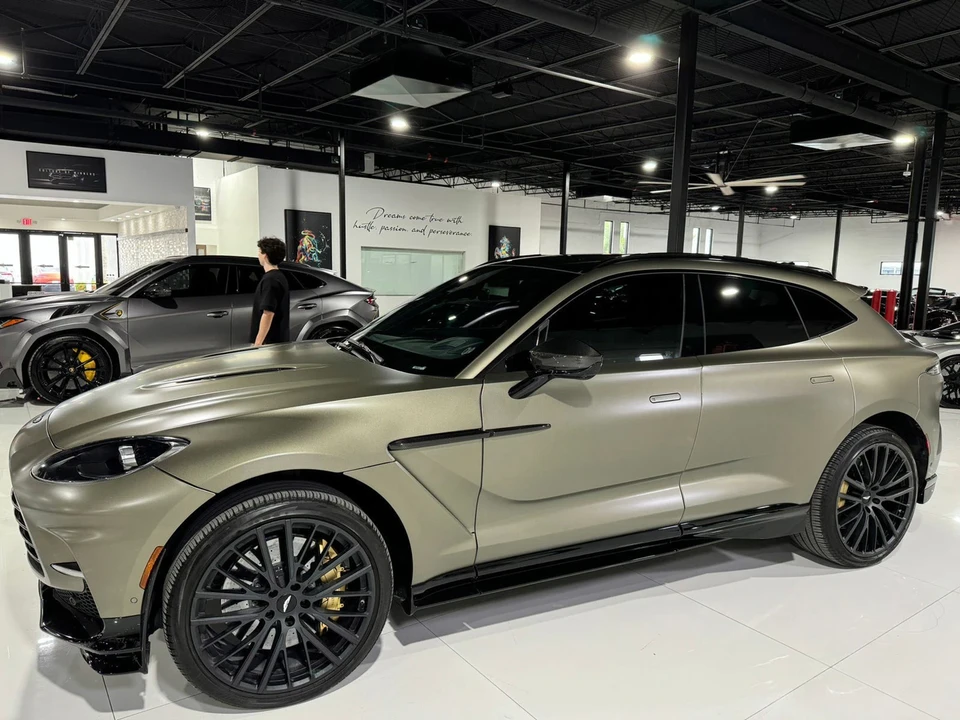 2023 Aston Martin DBX 707 - Image 2 of 21