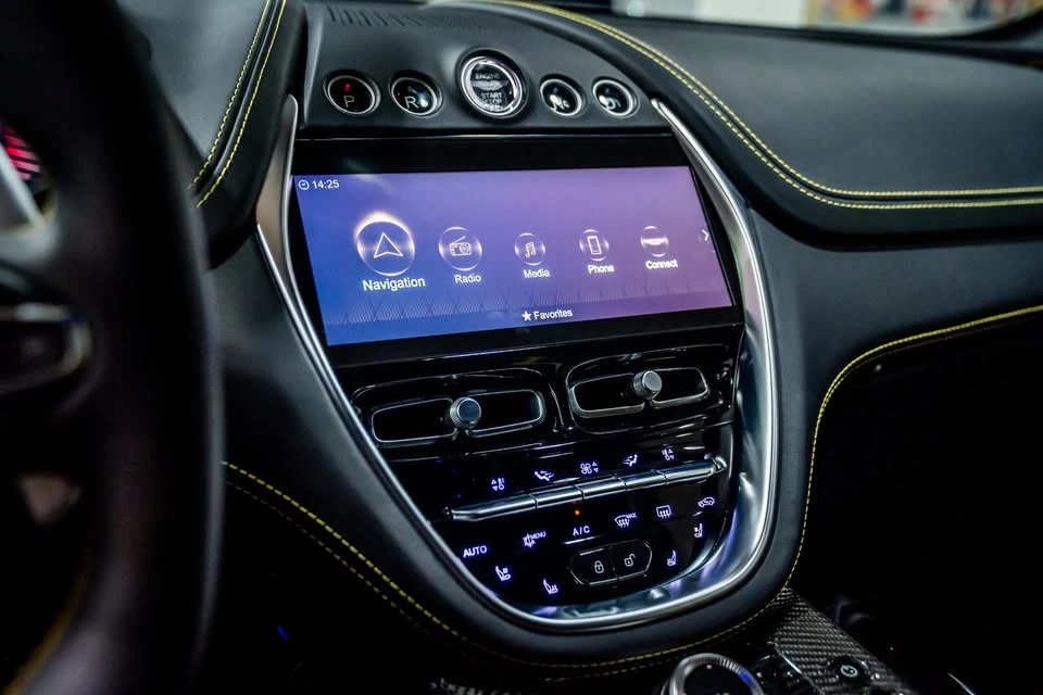 2023 Aston Martin DBX 707 - Image 11 of 20