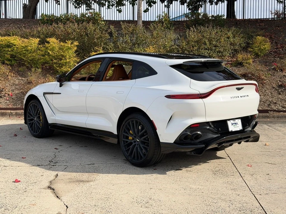 2023 Aston Martin DBX 707 - Image 3 of 21