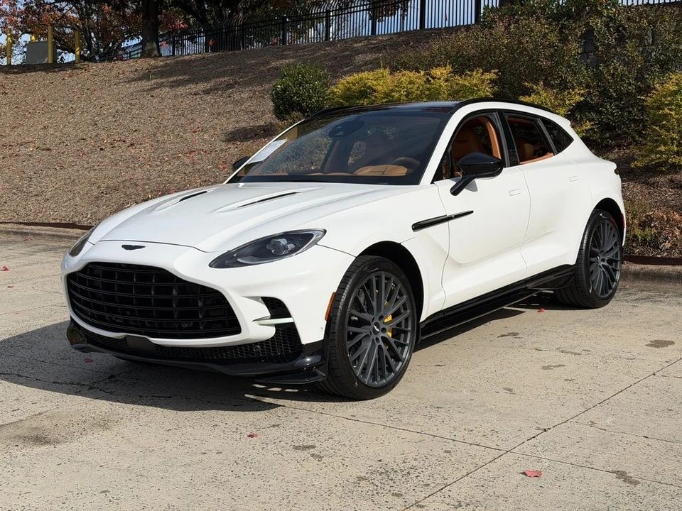 2023 Aston Martin DBX 707 - Image 2 of 21