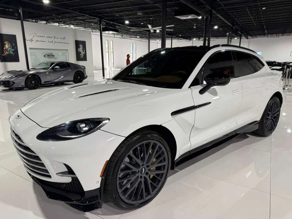 2023 Aston Martin DBX 707 - Image 3 of 12