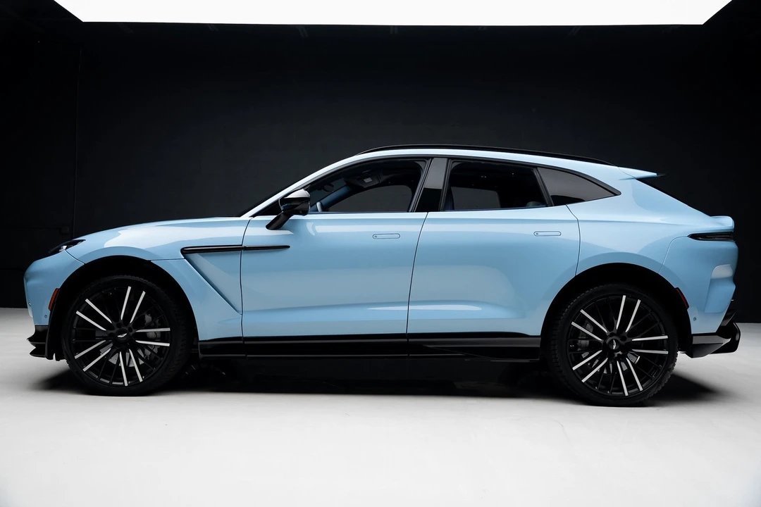 2023 Aston Martin DBX 707 - Image 17 of 21