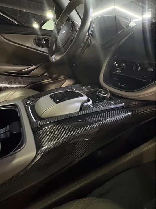 2023 Aston Martin DBX - Image 7 of 11