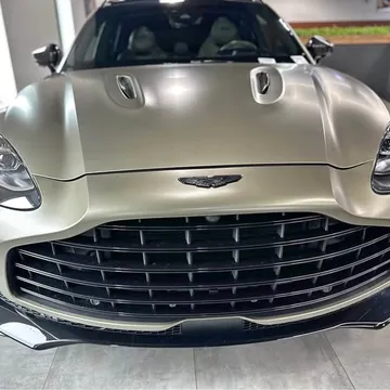 2023 Aston Martin DBX 707