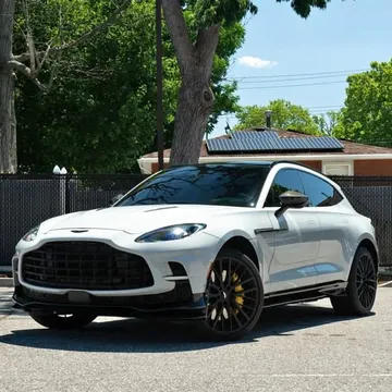 2023 Aston Martin DBX 707
