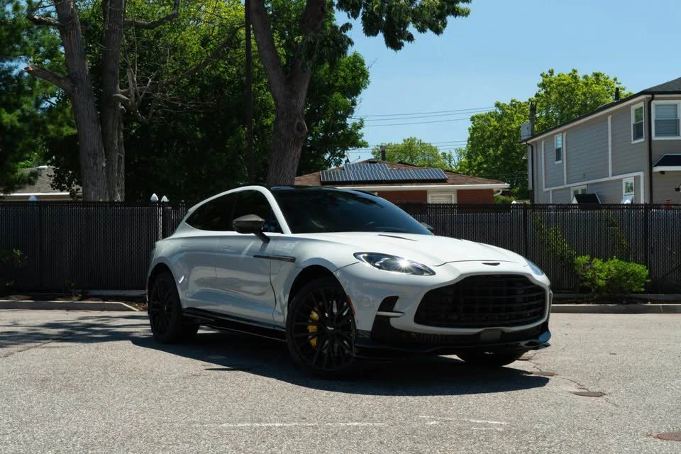 2023 Aston Martin DBX 707 - Image 2 of 17