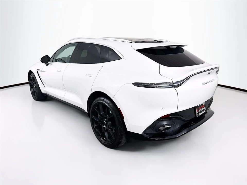 2023 Aston Martin DBX - Image 5 of 13