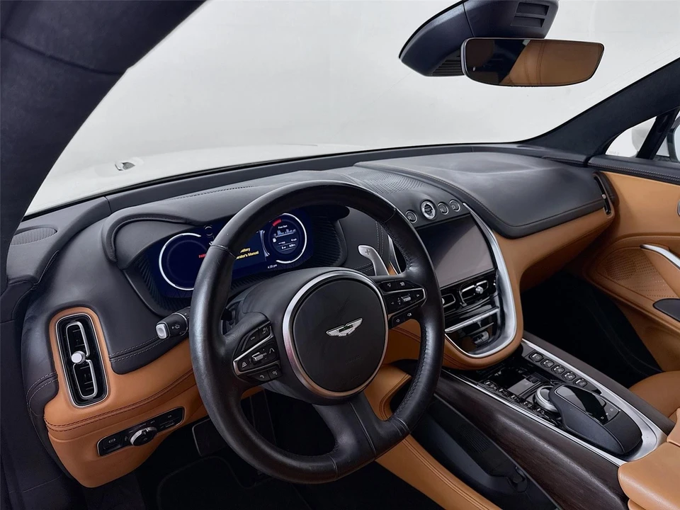 2023 Aston Martin DBX - Image 6 of 13