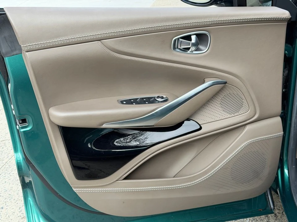 2023 Aston Martin DBX - Image 18 of 21