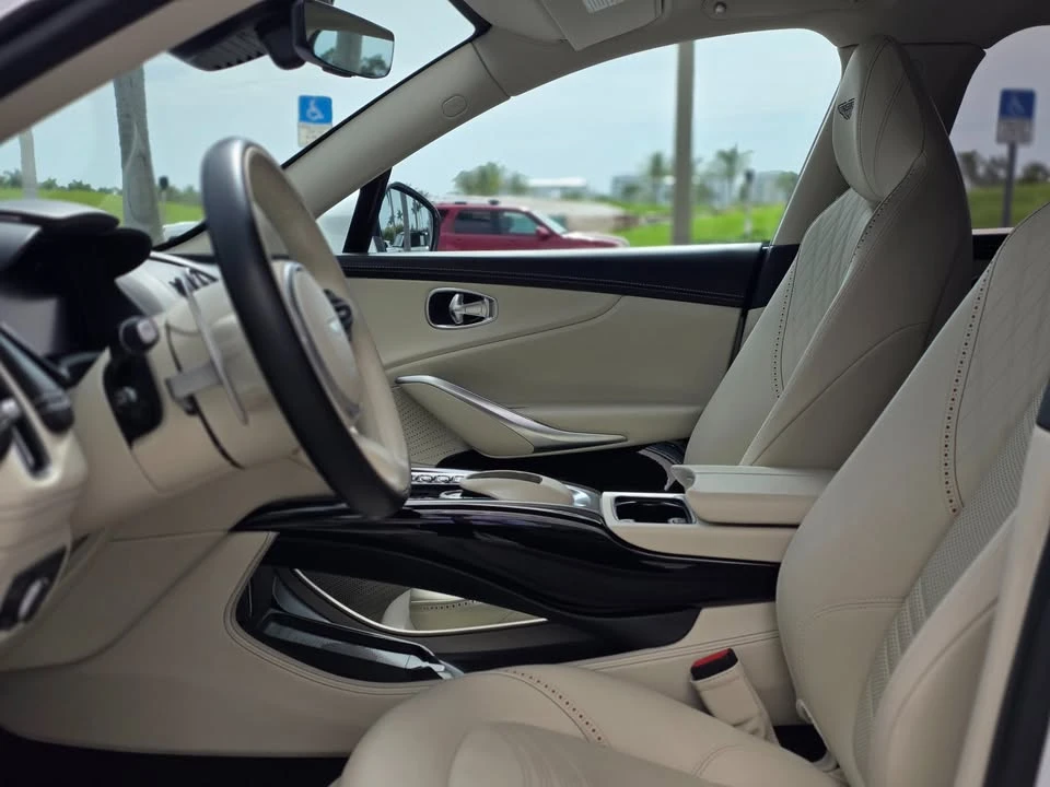 2023 Aston Martin DBX - Image 14 of 20