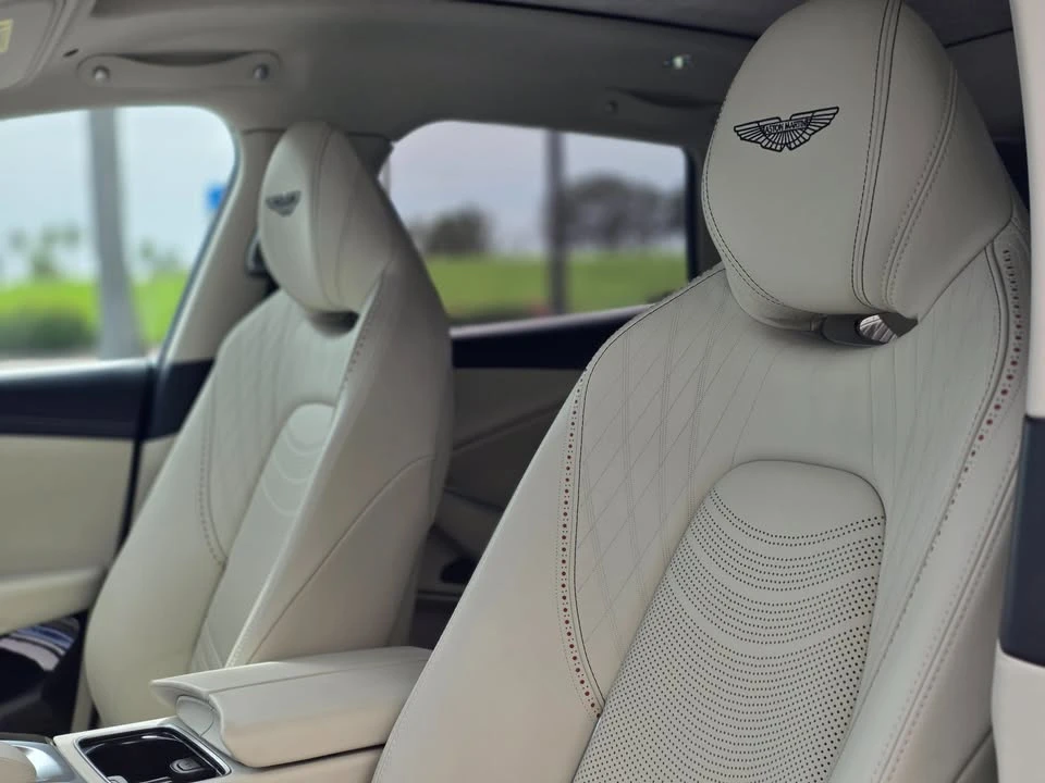 2023 Aston Martin DBX - Image 15 of 20