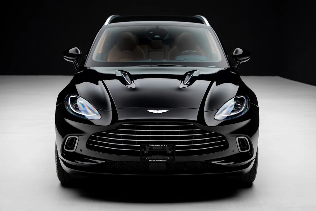 2023 Aston Martin DBX - Image 5 of 21