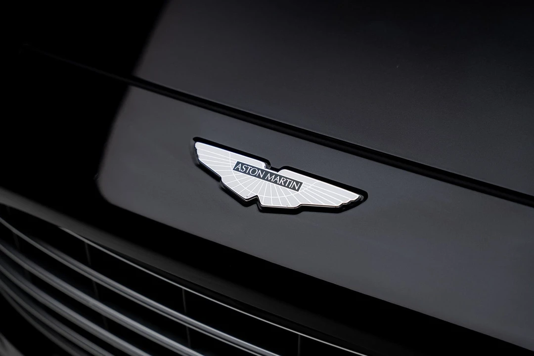 2023 Aston Martin DBX - Image 12 of 21
