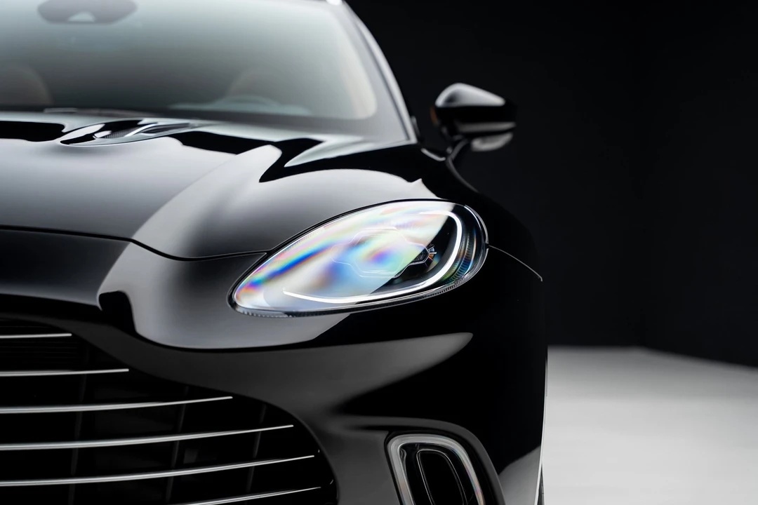 2023 Aston Martin DBX - Image 9 of 12