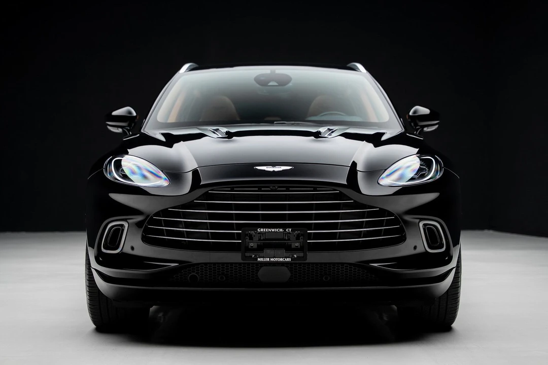 2023 Aston Martin DBX - Image 7 of 21