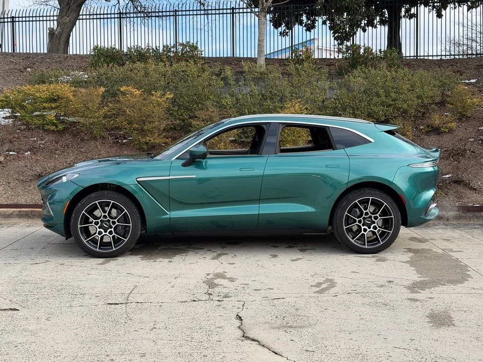 2023 Aston Martin DBX - Image 16 of 21