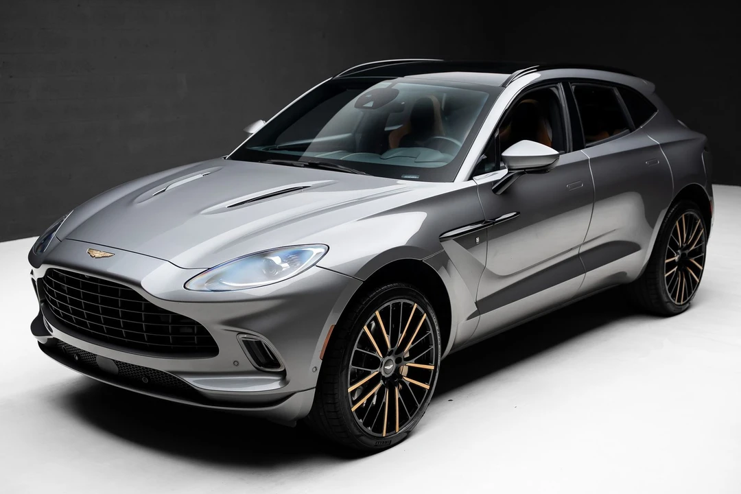 2023 Aston Martin DBX - Image 5 of 21