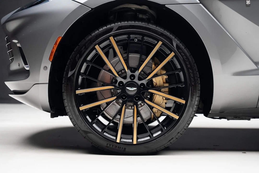 2023 Aston Martin DBX - Image 19 of 21