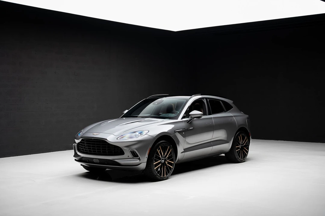 2023 Aston Martin DBX - Image 4 of 21