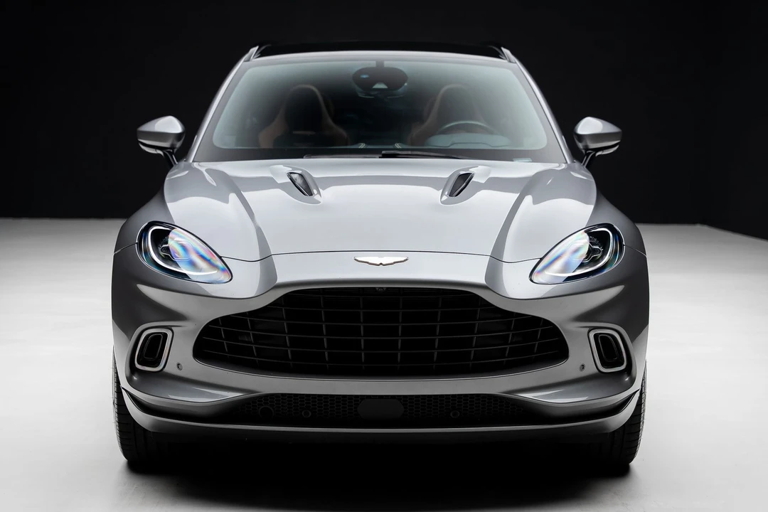 2023 Aston Martin DBX - Image 7 of 21