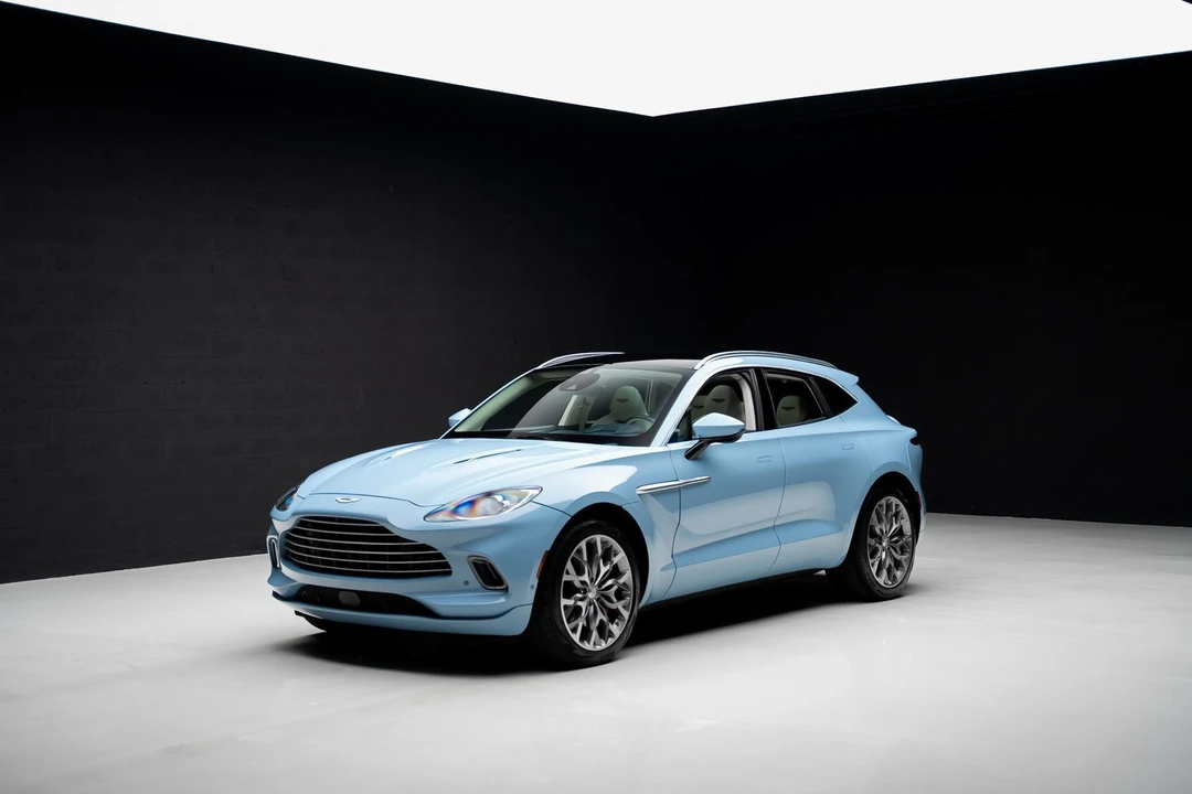 2023 Aston Martin DBX - Image 4 of 21