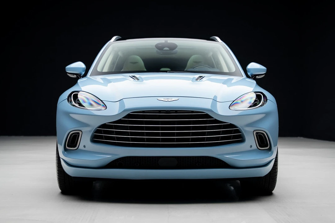 2023 Aston Martin DBX - Image 7 of 21