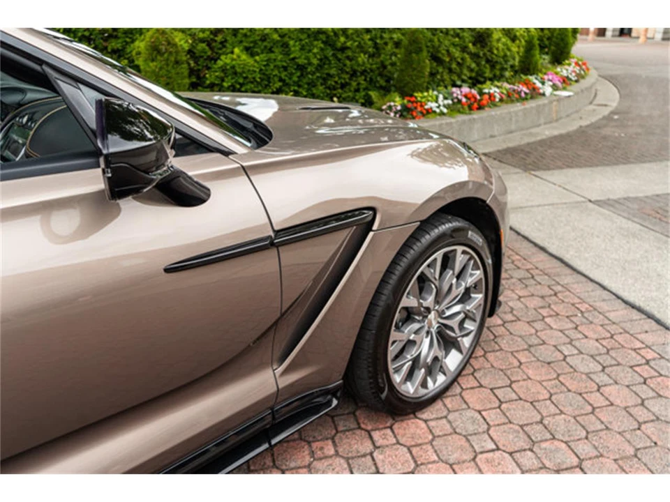 2023 Aston Martin DBX - Image 9 of 12
