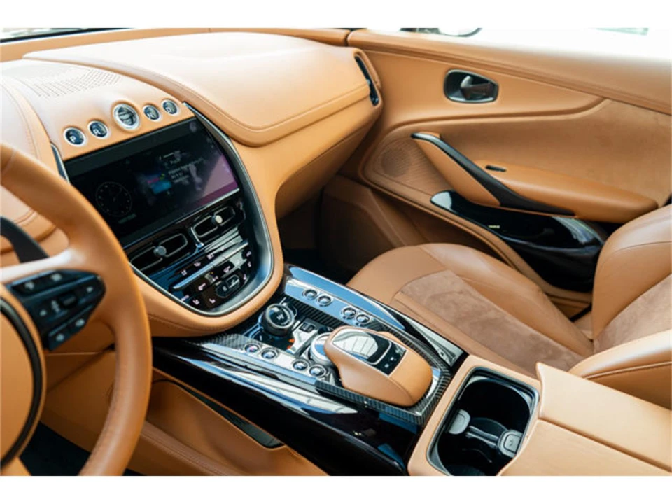 2023 Aston Martin DBX - Image 11 of 12