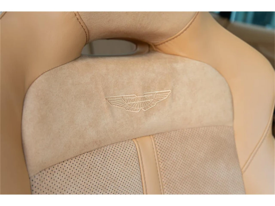 2023 Aston Martin DBX - Image 10 of 12