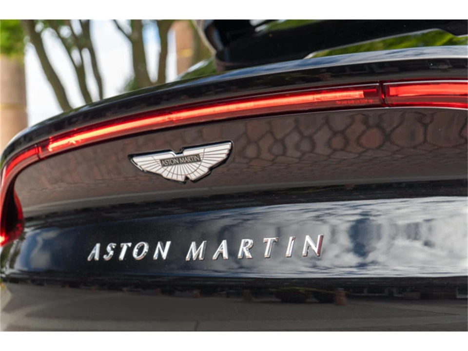 2023 Aston Martin DBX - Image 8 of 12