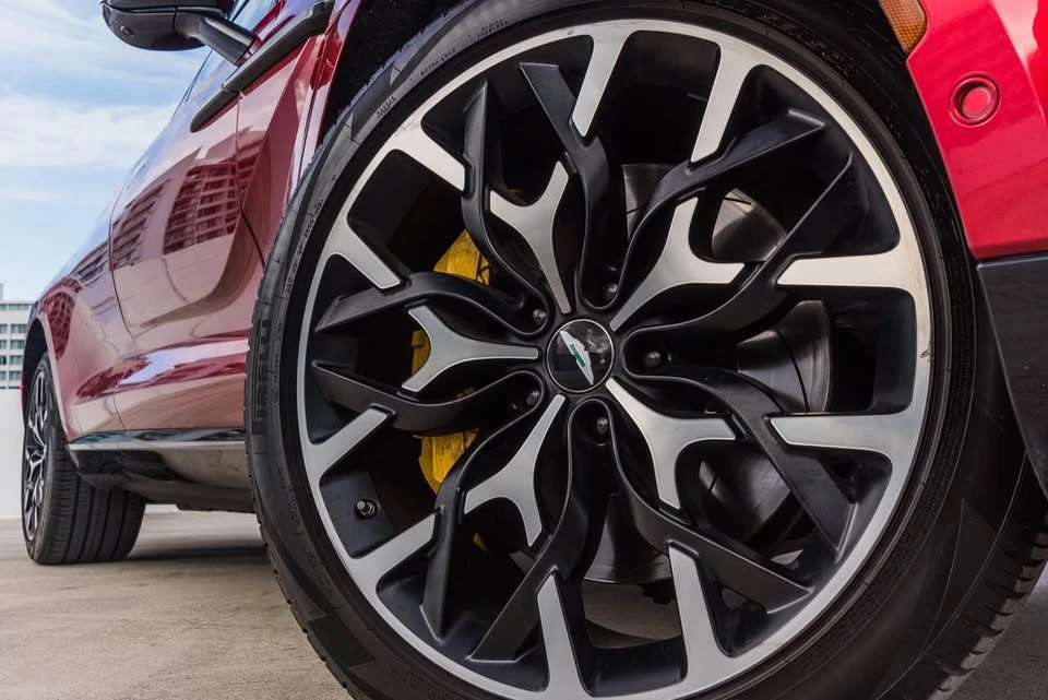 2023 Aston Martin DBX - Image 8 of 13