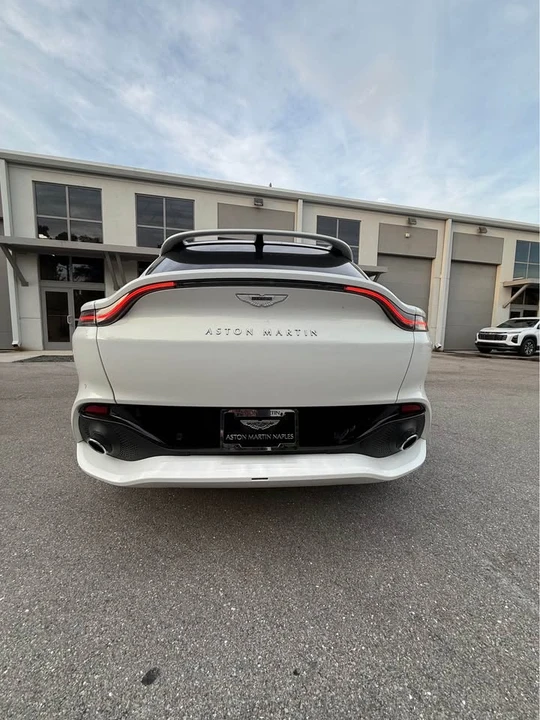 2023 Aston Martin DBX - Image 19 of 20