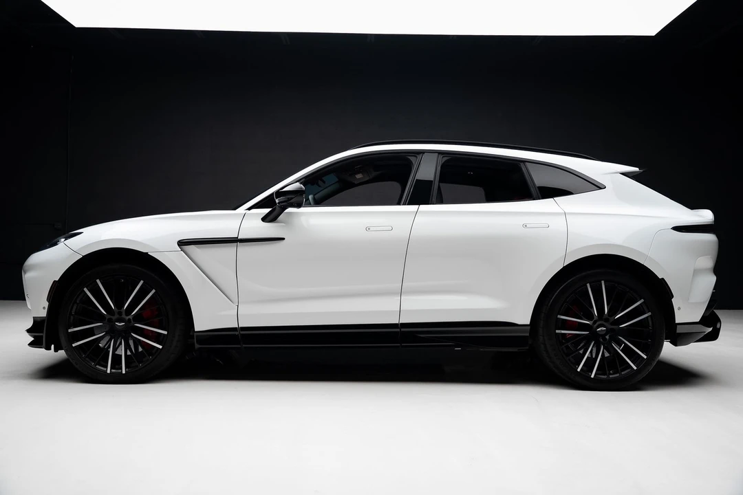 2023 Aston Martin DBX 707 - Image 17 of 31