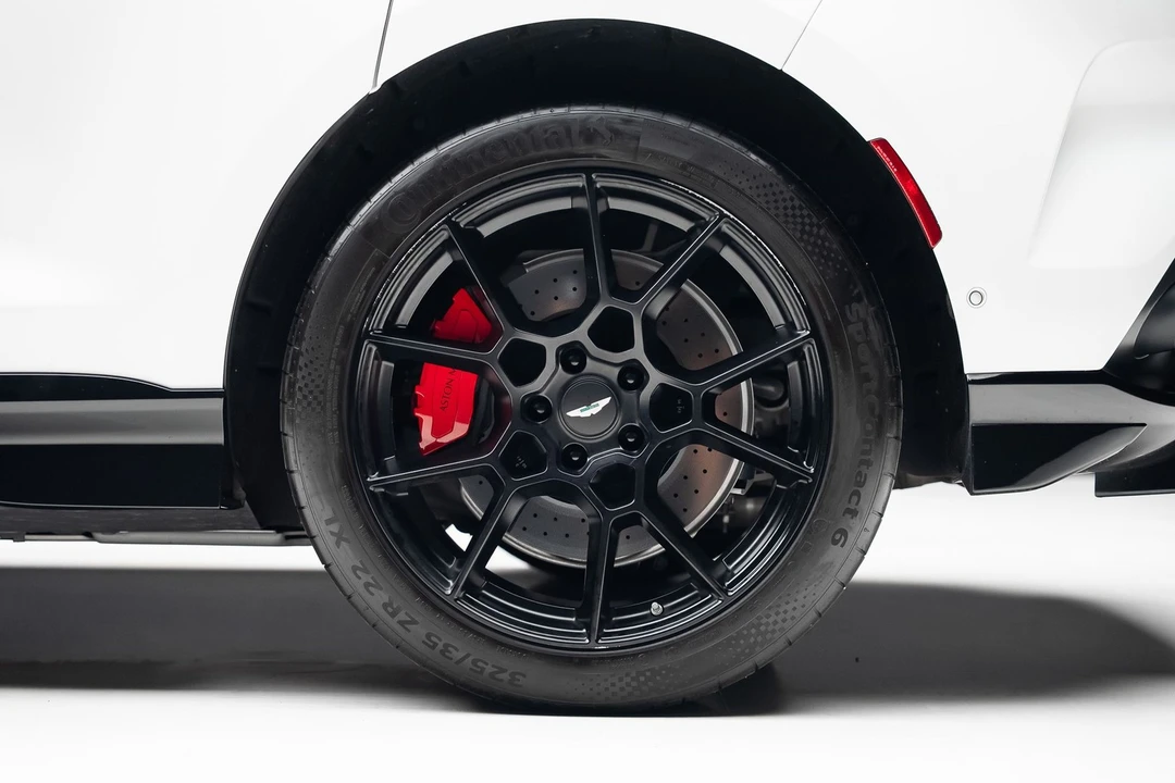 2023 Aston Martin DBX 707 - Image 21 of 31