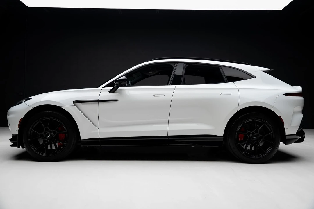 2023 Aston Martin DBX 707 - Image 17 of 31