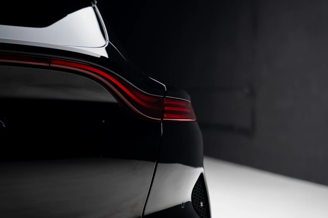2023 Aston Martin DBX 707 - Image 27 of 31