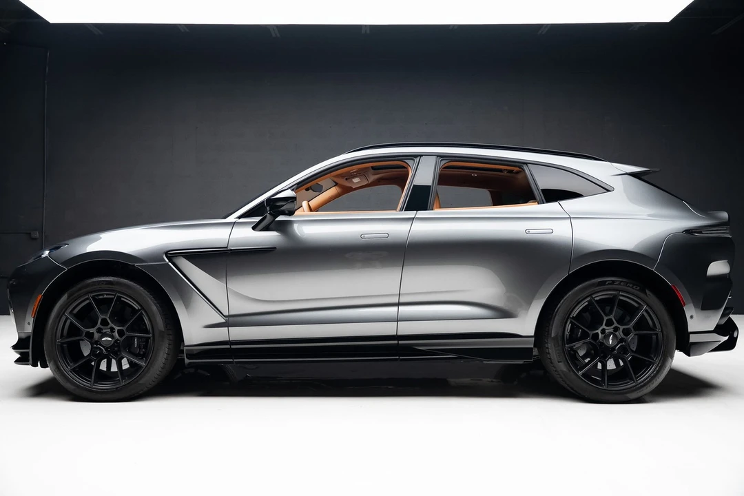 2023 Aston Martin DBX 707 - Image 17 of 21