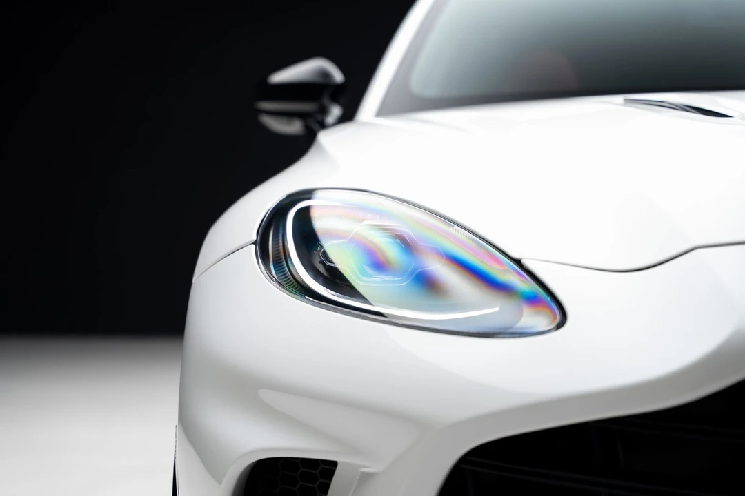 2023 Aston Martin - Image 9 of 31