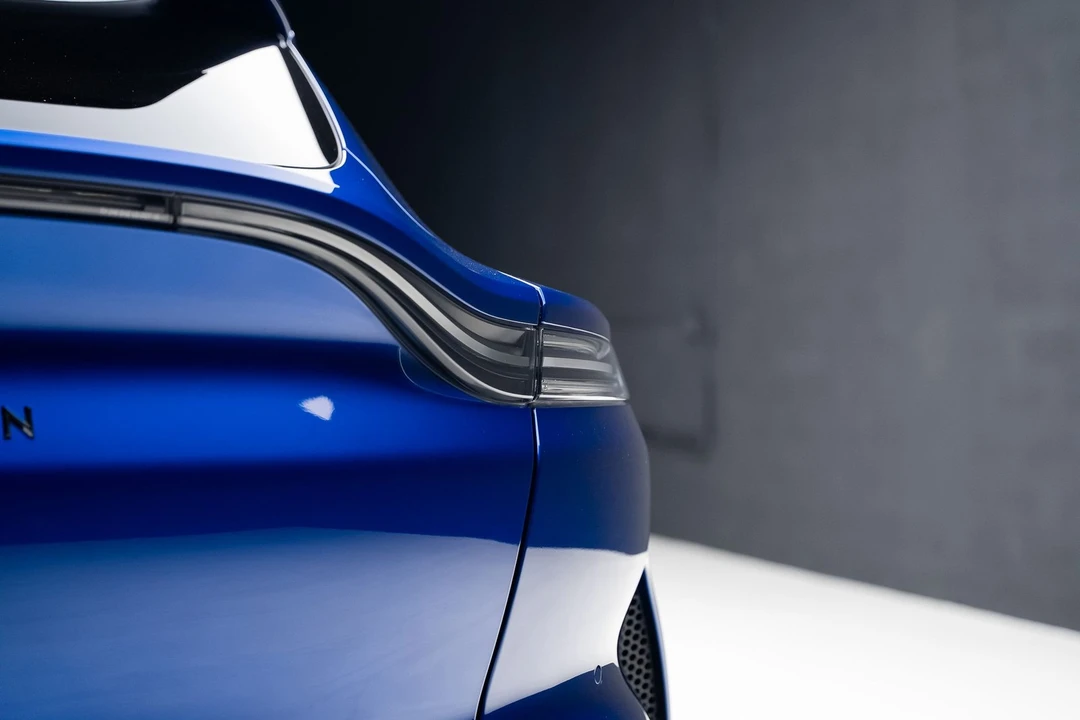 2023 Aston Martin DBX 707 - Image 30 of 31