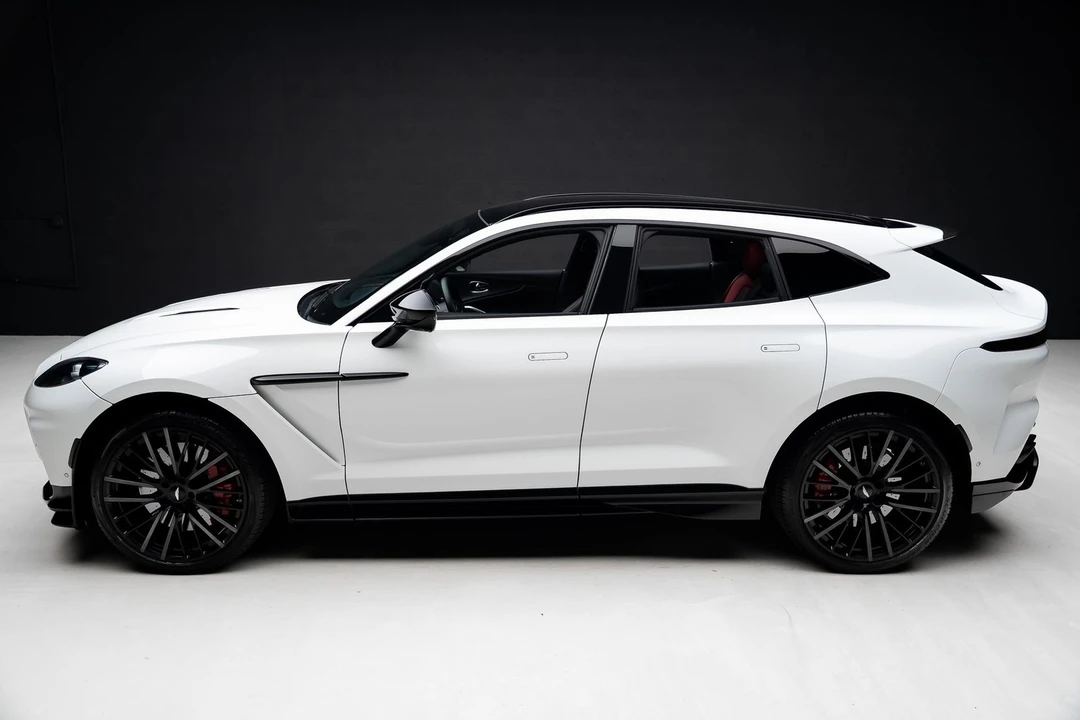 2023 Aston Martin - Image 16 of 31