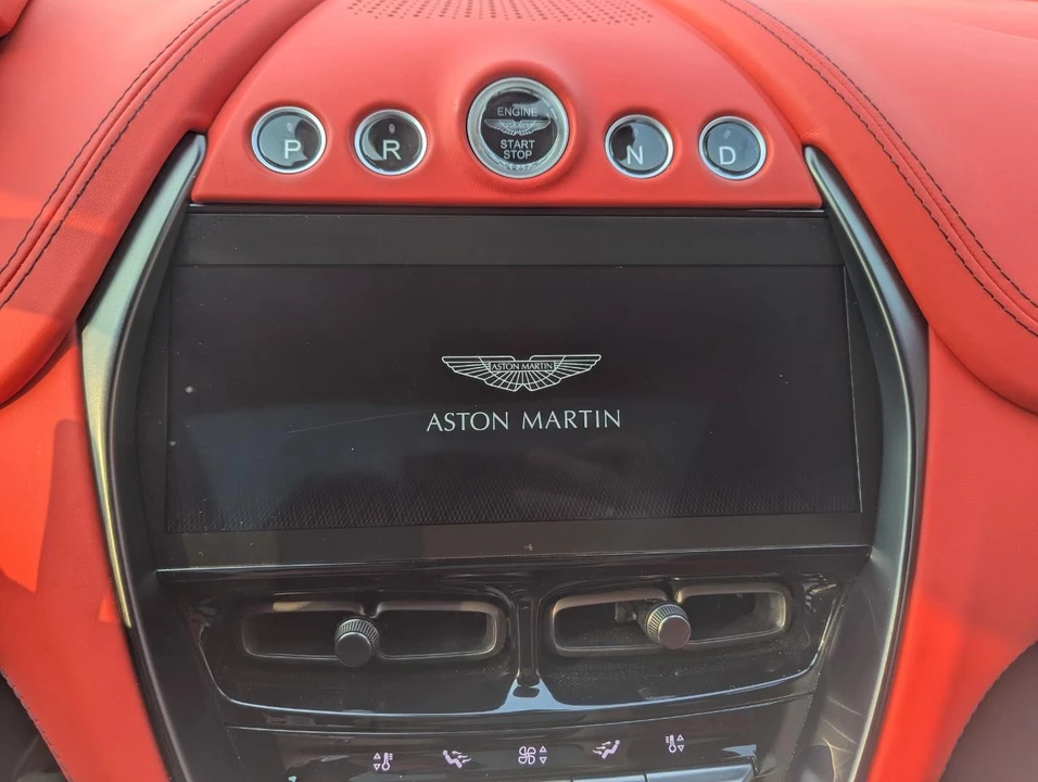 2023 Aston Martin DBX - Image 24 of 31