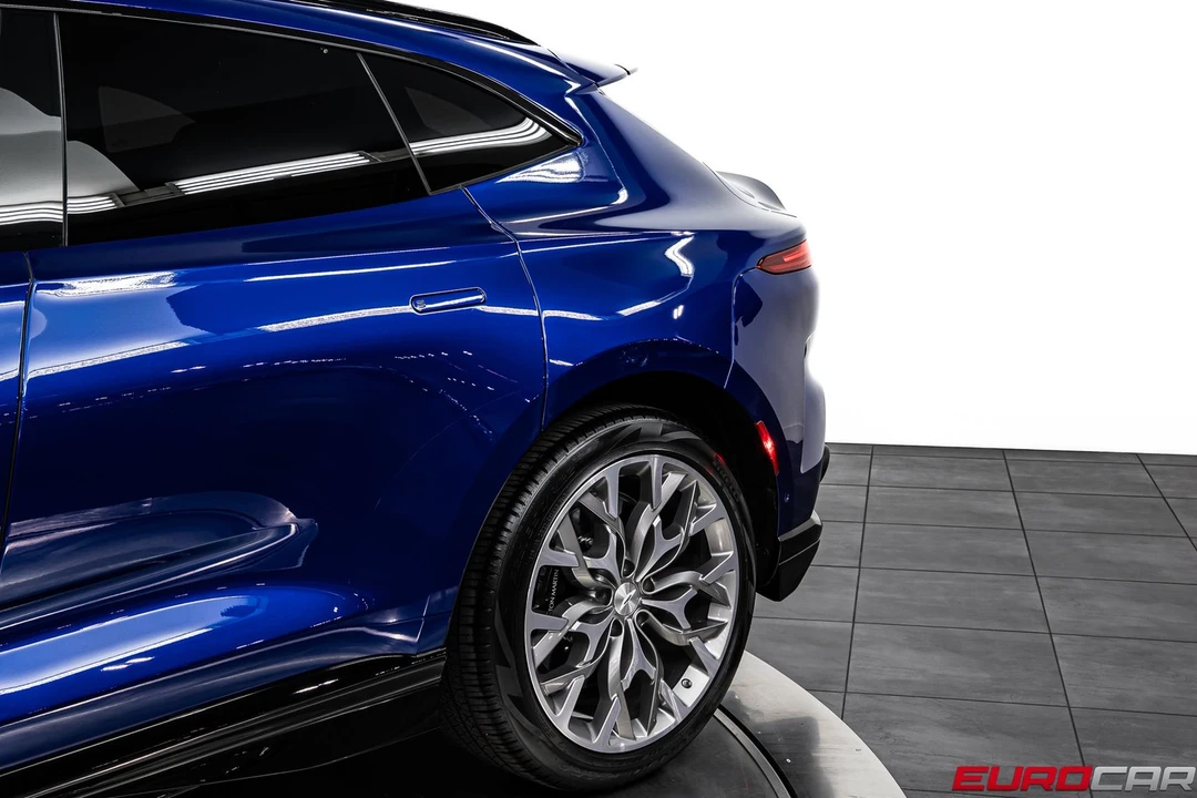 2023 Aston Martin DBX 707 - Image 14 of 31