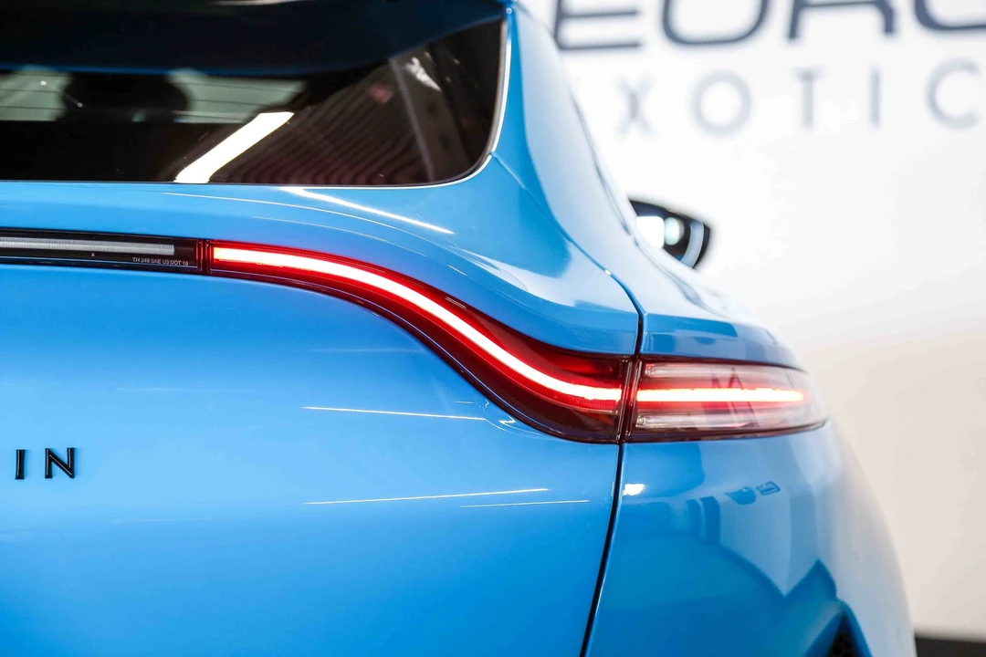 2023 Aston Martin DBX 707 - Image 28 of 31